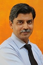 Dr Manoj Kumar - best orthopaedic surgeon in Delhi, India 
